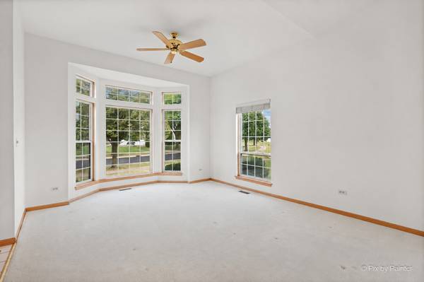664 Mayfair DR, Carol Stream, IL 60188
