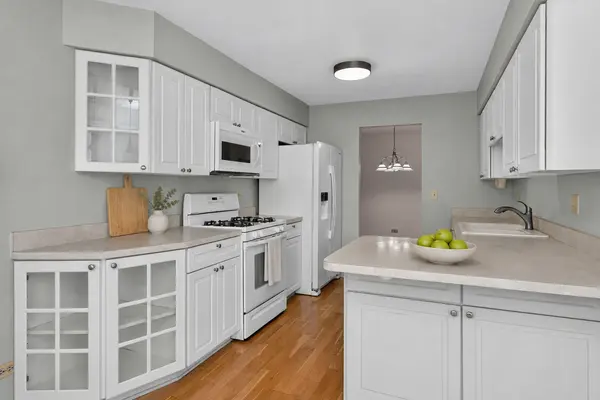 0N069 Windermere RD #2305, Winfield, IL 60190