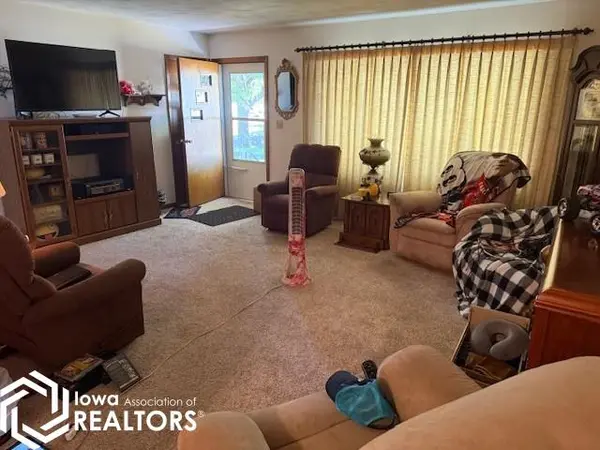 1408 E Call ST, Algona, IA 50511