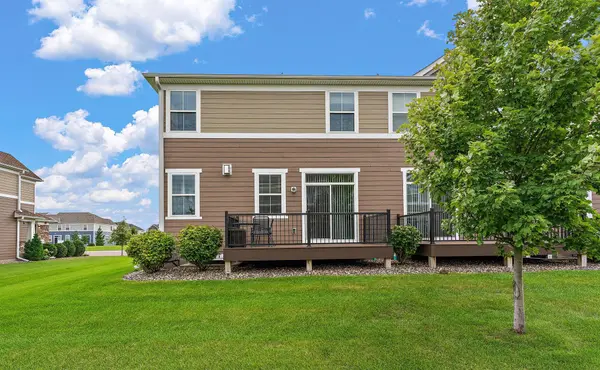 18328 Glastonbury Dr, Lakeville, MN 55044