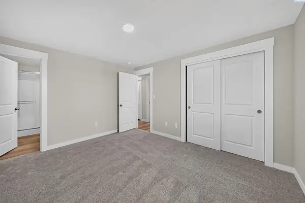 6608 Desert Ridge Ln., Pasco, WA 99301