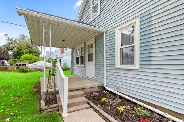 581 ROOSEVELT ST, Creve Coeur, IL 61610