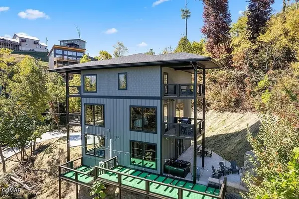 741 Chestnut Drive, Gatlinburg, TN 37738