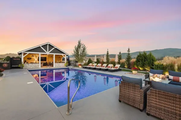 2331 S Rodeo Dr, Greenacres, WA 99016