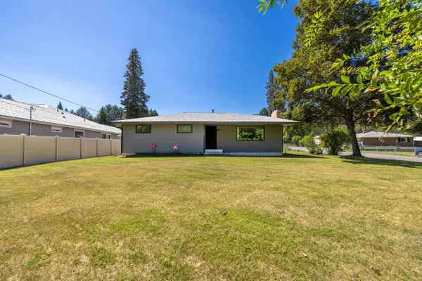 2609 W Waikiki St, Spokane, WA 99218