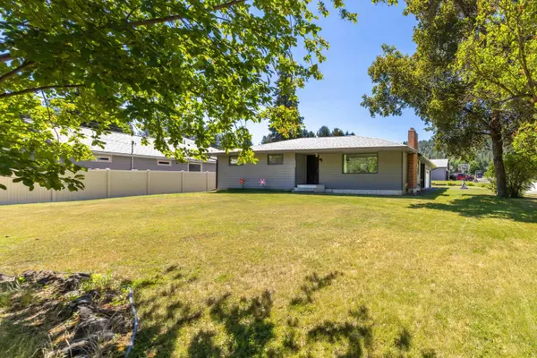 2609 W Waikiki St, Spokane, WA 99218