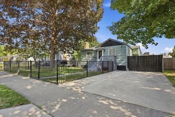 5208 N Lincoln St, Spokane, WA 99205
