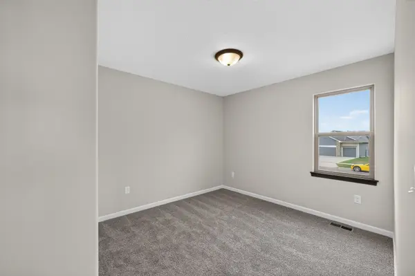 2618 E Spring Meadows Ct, Derby, KS 67037