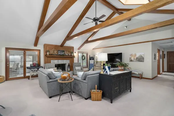 3305 Olympic CIR, Nixa, MO 65714