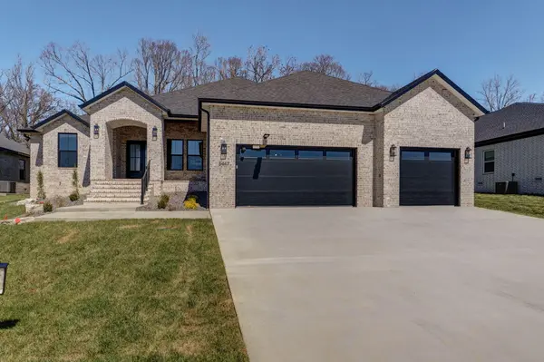 5447 E Wild Horse DR, Springfield, MO 65802