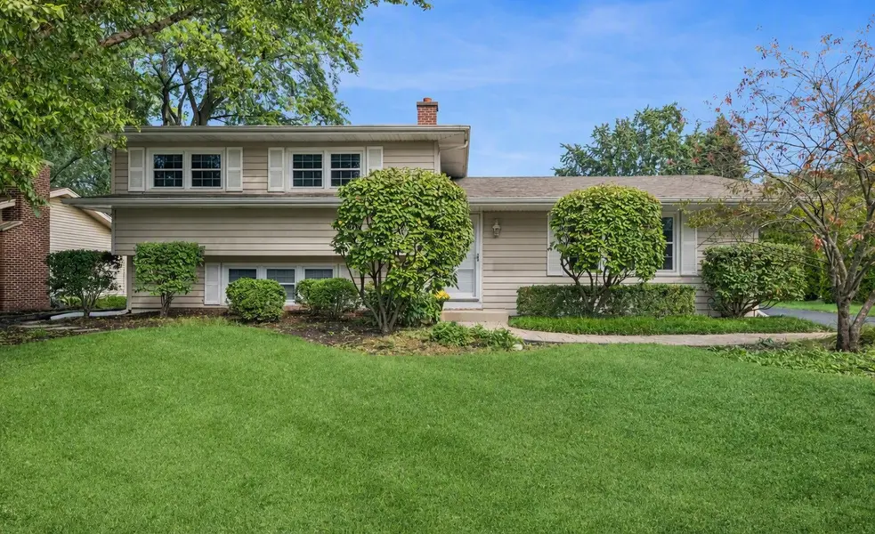 437 Tupelo AVE, Naperville, IL 60540