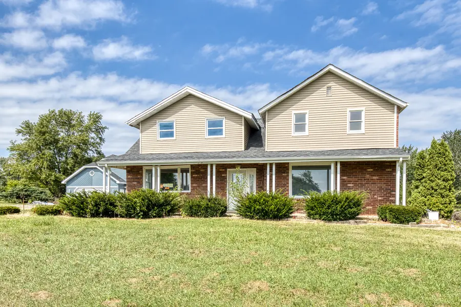 25716 S State Line RD, Crete, IL 60417