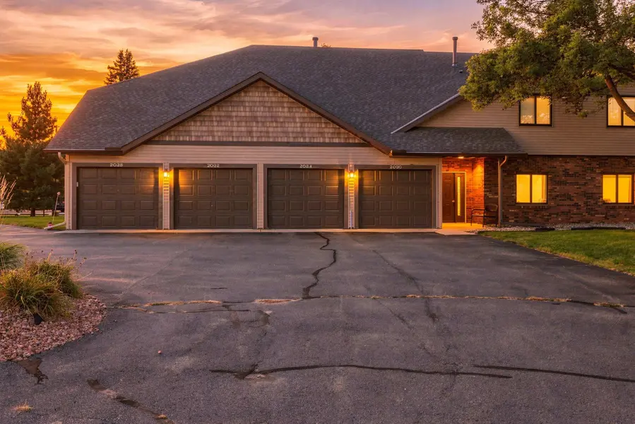 2032 Stockinger DR, Saint Cloud, MN 56303