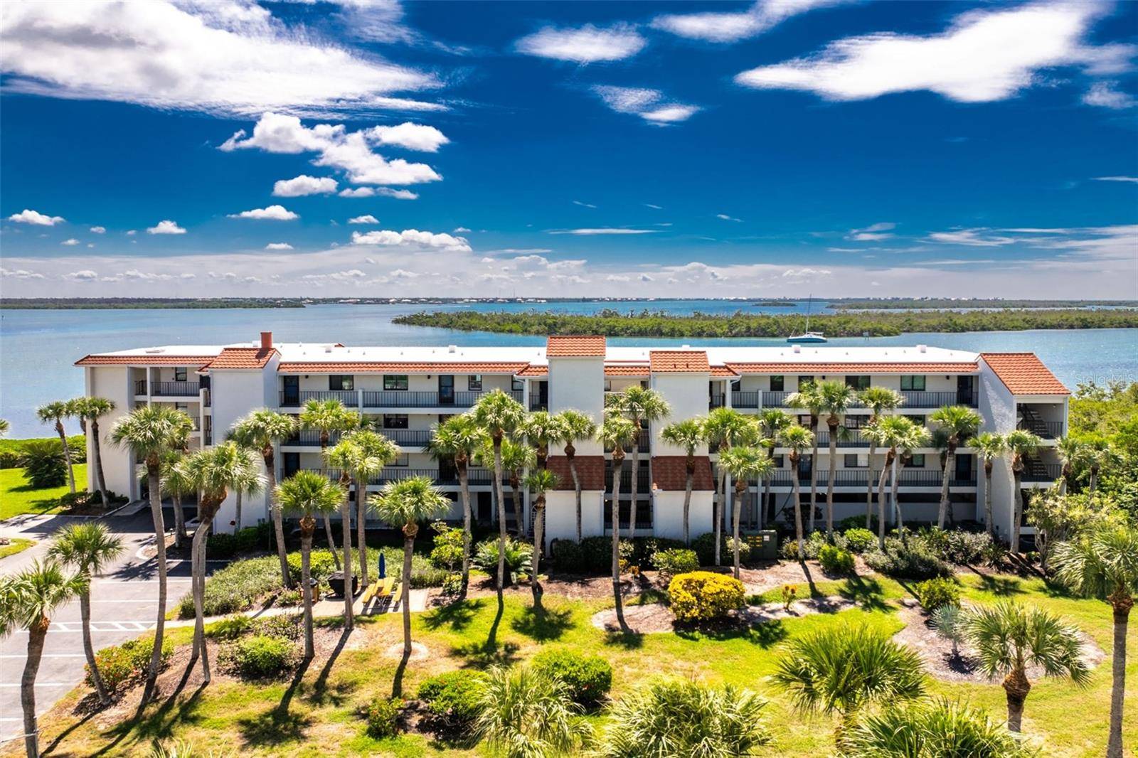 1751 BEACH RD #202, Englewood