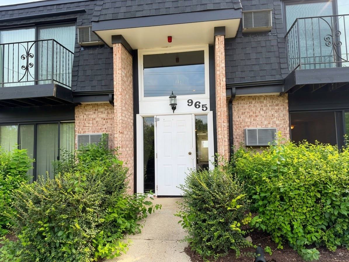 965 WESTMORELAND DR #2, Vernon Hills, IL 60061