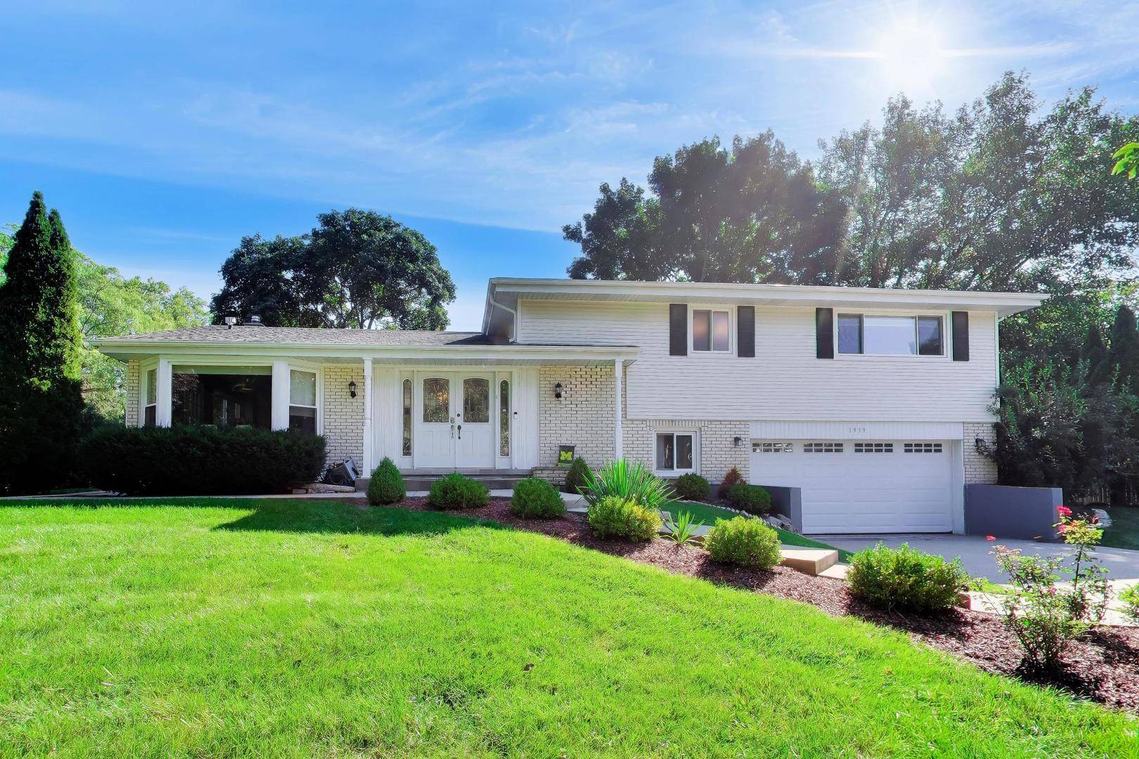 1939 Clover RD, Northbrook, IL 60062