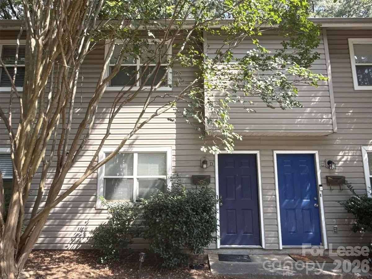 1613 N Sharon Amity RD #D, Charlotte, NC 28205