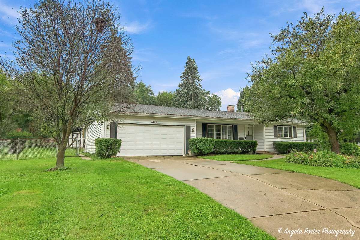 1015 Somerset, Mchenry, IL 60050