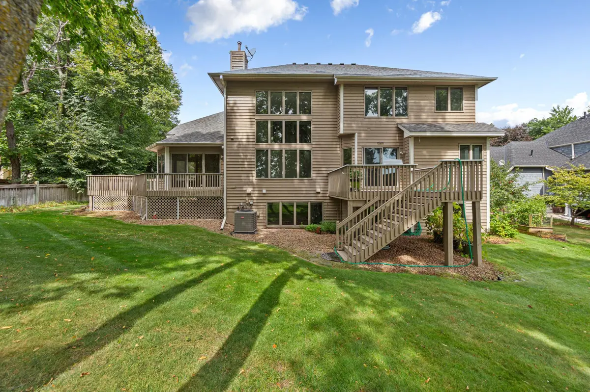 13985 42nd AVE N, Plymouth, MN 55446