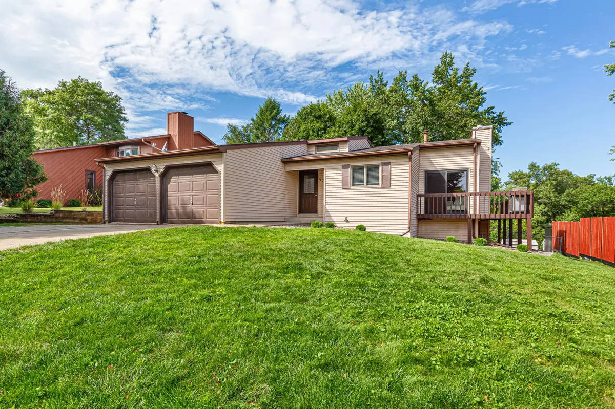4239 1st ST NW, Rochester, MN 55901