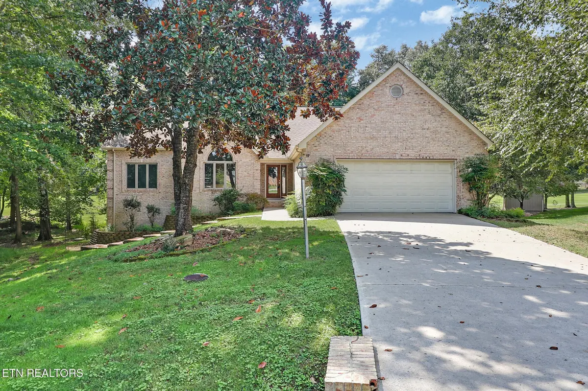 17 Kenwood Court, Crossville, TN 38558