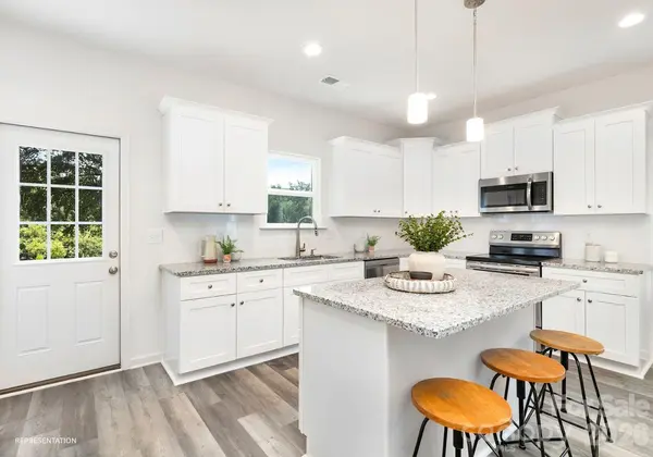 5721 Howard ST, Charlotte, NC 28269
