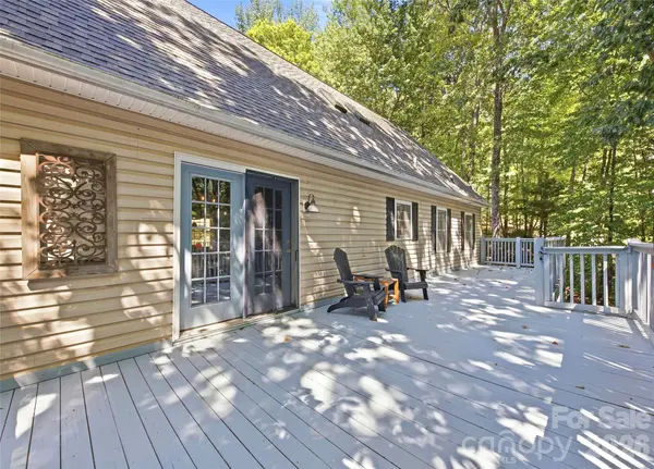 28 Gentlewood TRL, Candler, NC 28715