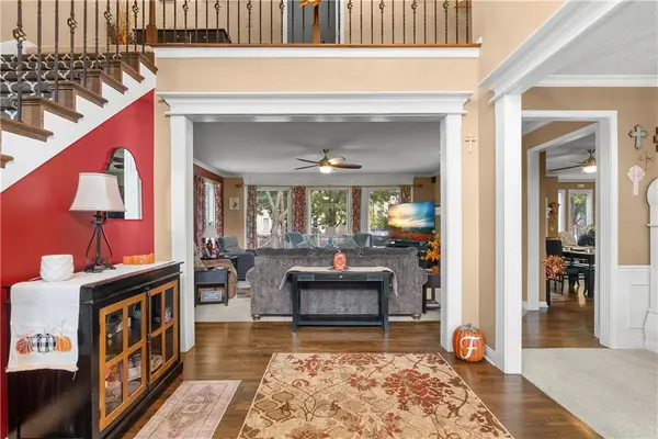 8408 W 129th TER, Overland Park, KS 66213