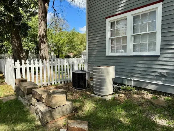 203 W Arch & 304 S Main ST, Nevada, MO 64772