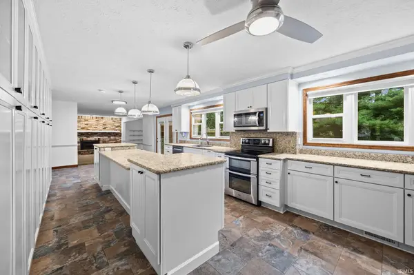 1513 Tanglewood DR, Lafayette, IN 47905-4114