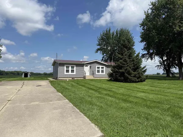 387 E Perry Rd RD, Ligonier, IN 46767