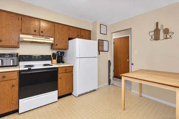 1045 Park AVE, Huntington, NY 11743