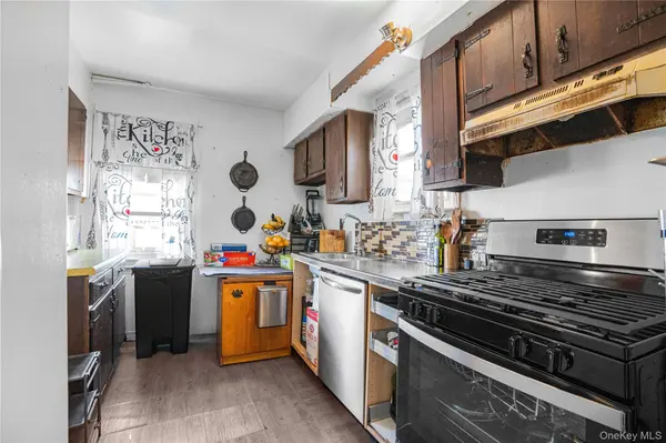 8806 Hollis Court BLVD, Queens Village, NY 11427
