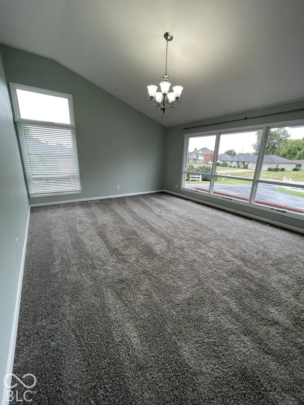 465 Manor DR, Seymour, IN 47274