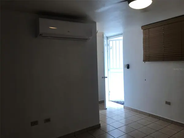 Apt 144 PR190/SERATE #144, Carolina, PR 00982
