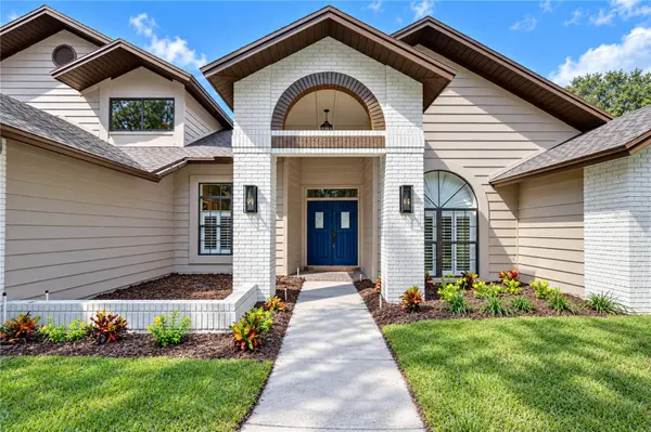 806 SANDRINGHAM LN, Lutz, FL 33549