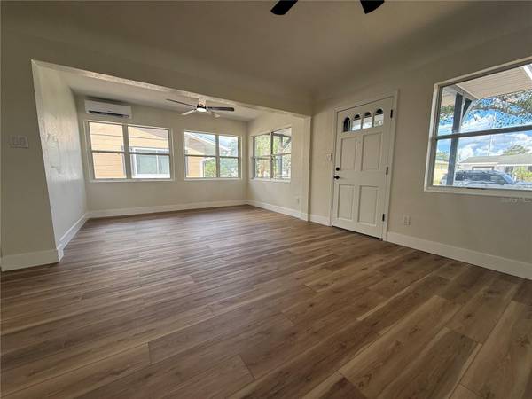 4736 11TH AVE N, St Petersburg, FL, 33713 photo 3