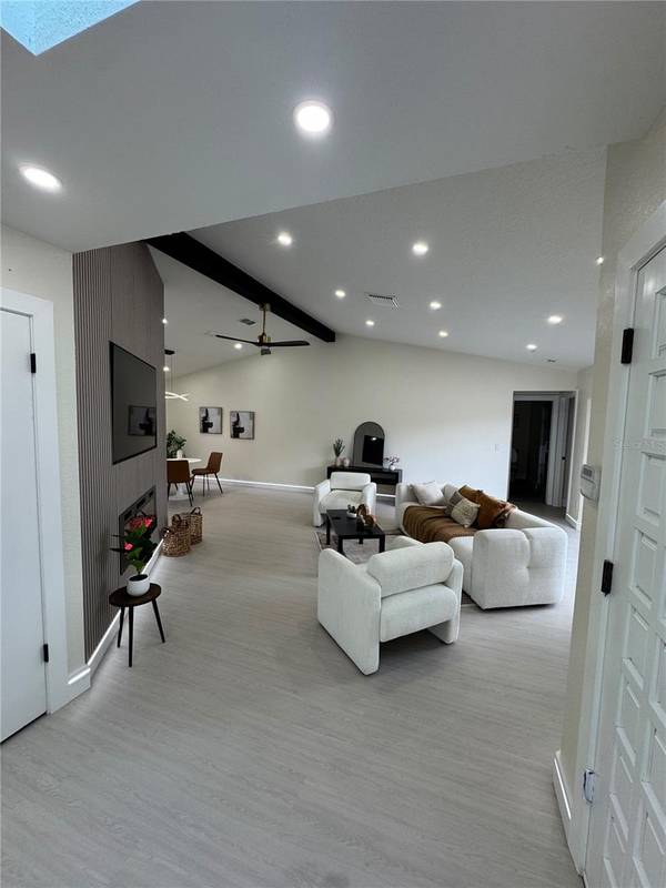 10276 ELGIN BLVD, Spring Hill, FL, 34608 photo 4