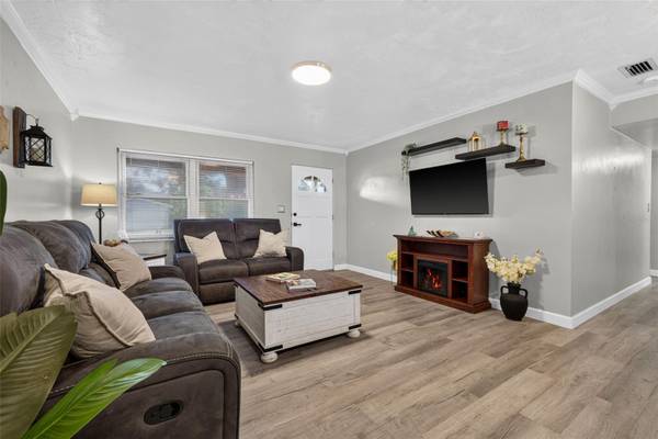 11048 116TH ST, Seminole, FL, 33778 photo 6
