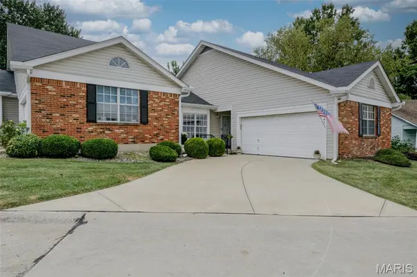 1647 Chapman CT, St Charles, MO 63303