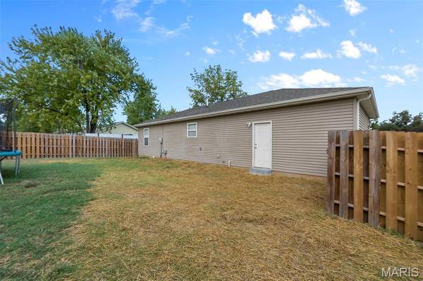 909 Forest AVE, Perryville, MO 63775
