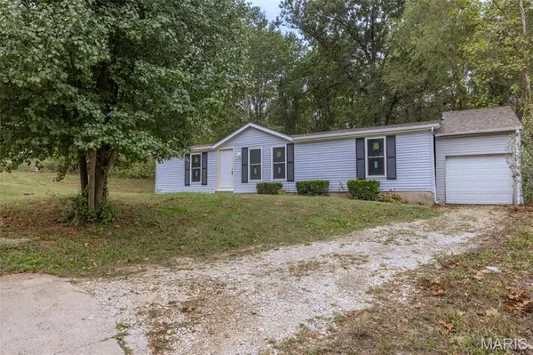 161 Madison Rene AVE, Moscow Mills, MO 63362