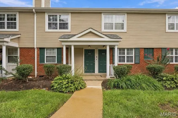 1445 Thrush PL, Brentwood, MO 63144