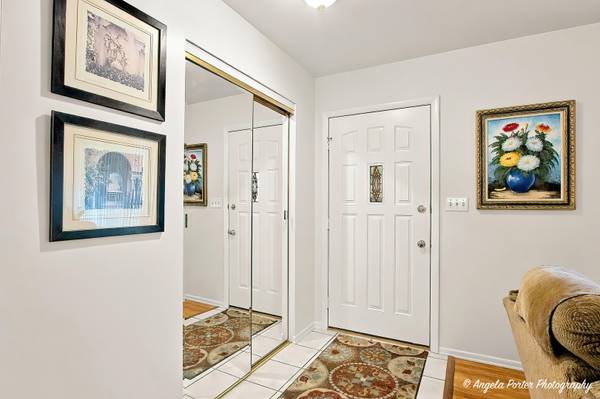 1015 Somerset, Mchenry, IL 60050