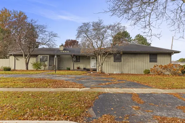 10501 Cindy Jo AVE, Huntley, IL 60142