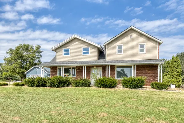 25716 S State Line RD, Crete, IL 60417
