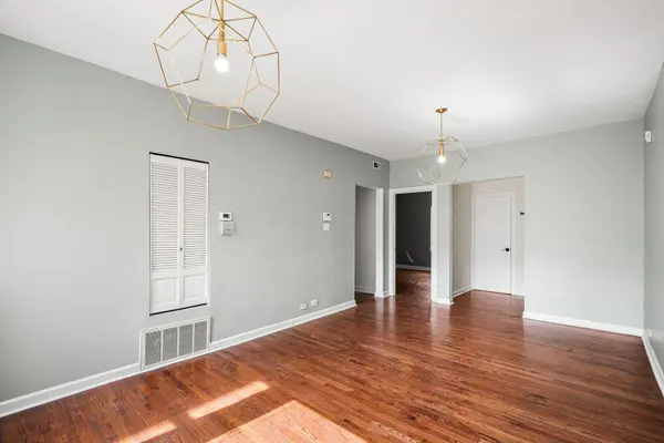5743 N Ridge AVE #1, Chicago, IL 60660