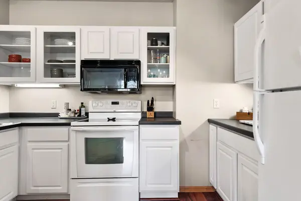 660 N 2nd ST #305, Minneapolis, MN 55401