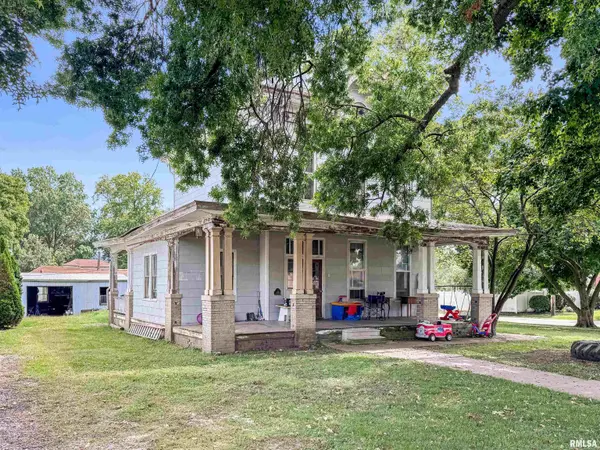 310 S CAPITOL AVE, Mt Sterling, IL 62353