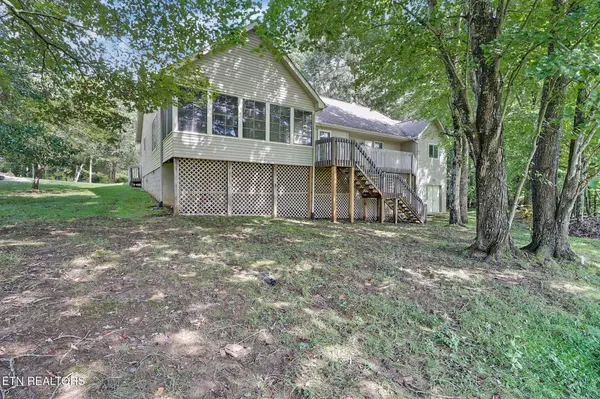 17 Kenwood Court, Crossville, TN 38558
